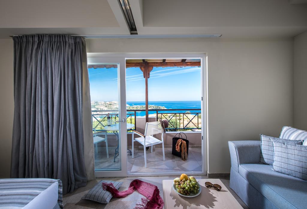 Irida Apartments Agia Pelagia 4*