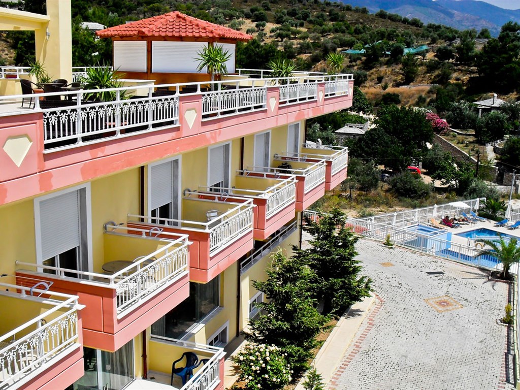 Diamond Hotel 3*