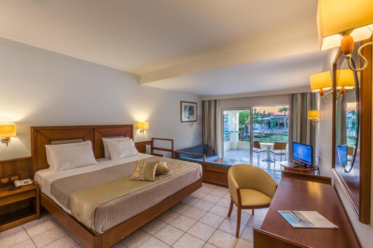 Kipriotis Maris Suites 5*, фото 1