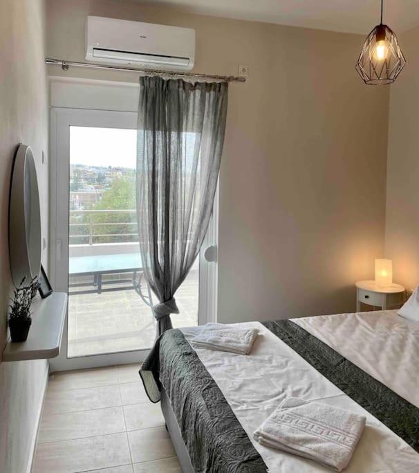 Korinas Apart 3*