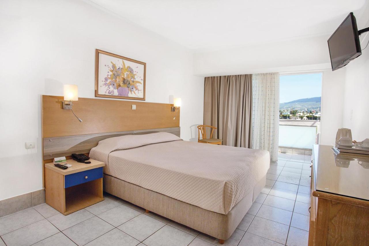 Kosta Palace 4*