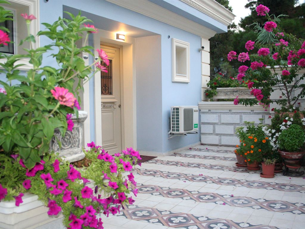 Enavlion Hotel 3*