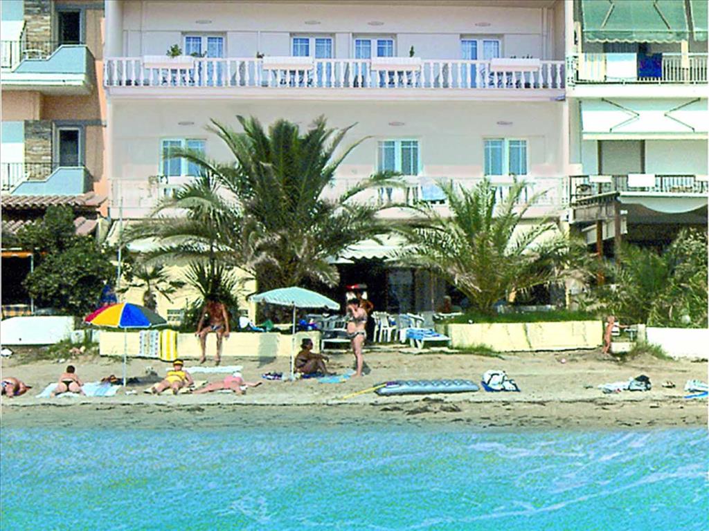 Avra Hotel 2*