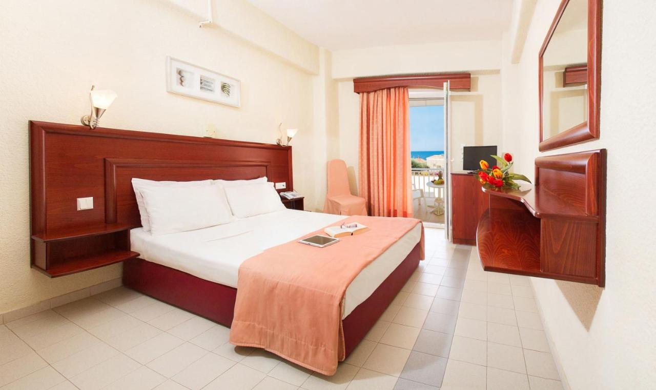 Xenios Loutra Village Beach Hotel 3*