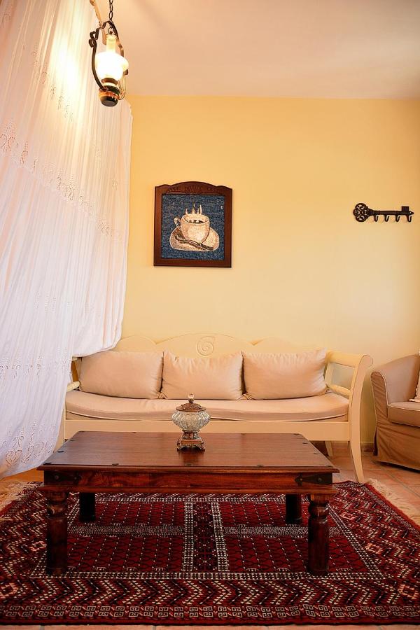 Meltemi Coast Suites 4*, фото 1