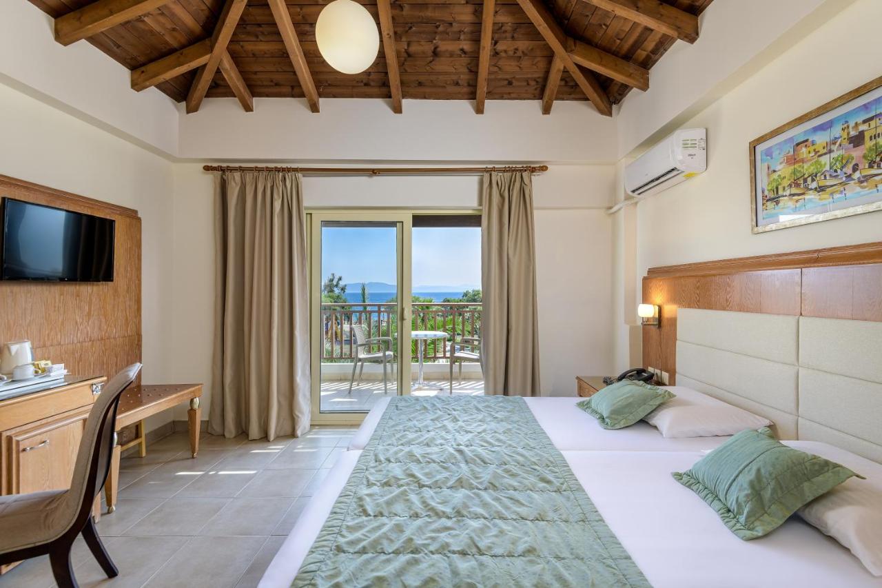 Natura Park Village 5*