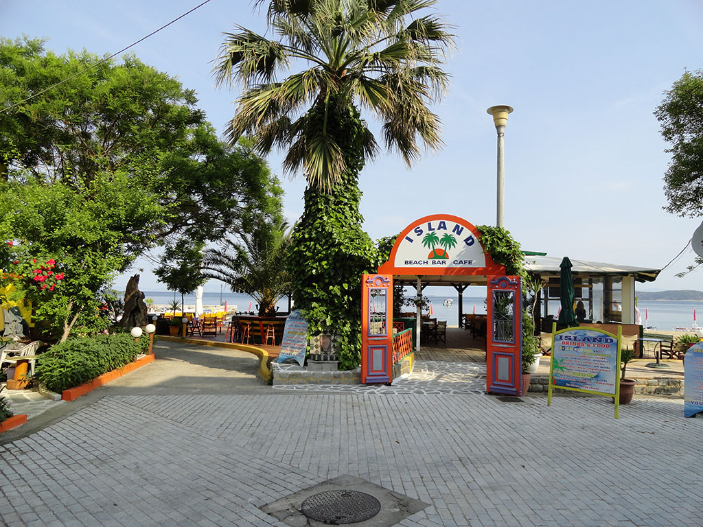Captains Beach Luxury Apartments 2*