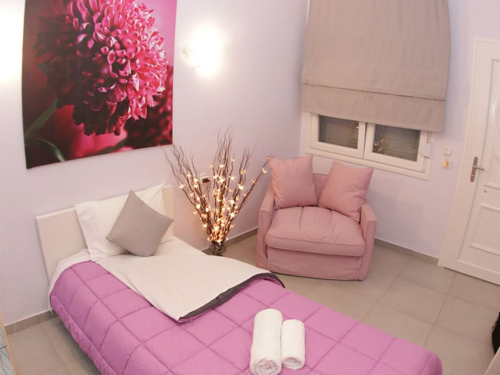Ioulia Studios 3*