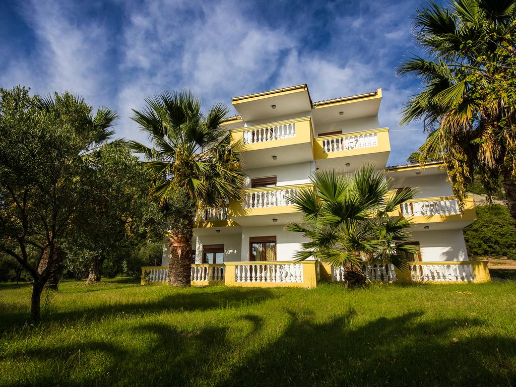 Koviou Holiday Village 3*