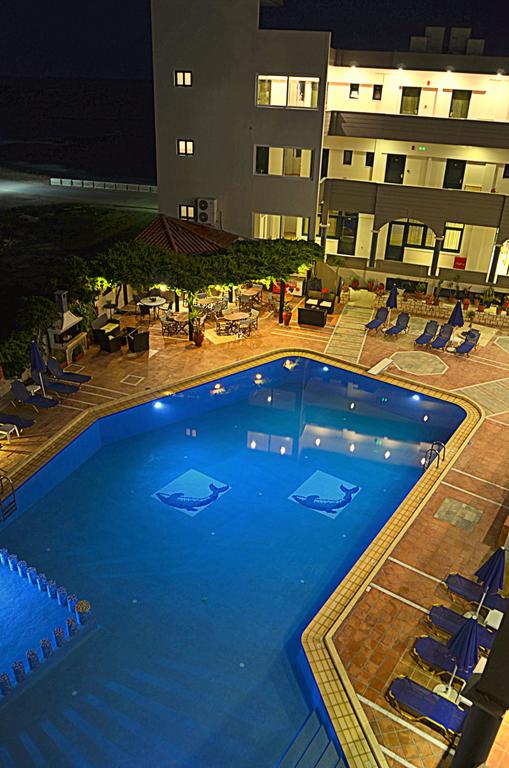Christiana Beach 3*