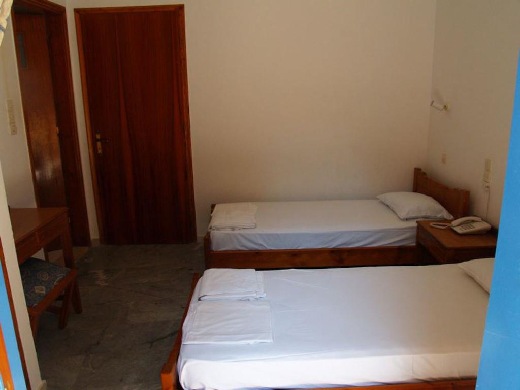 Michele Marie Apartment Hotel 2*