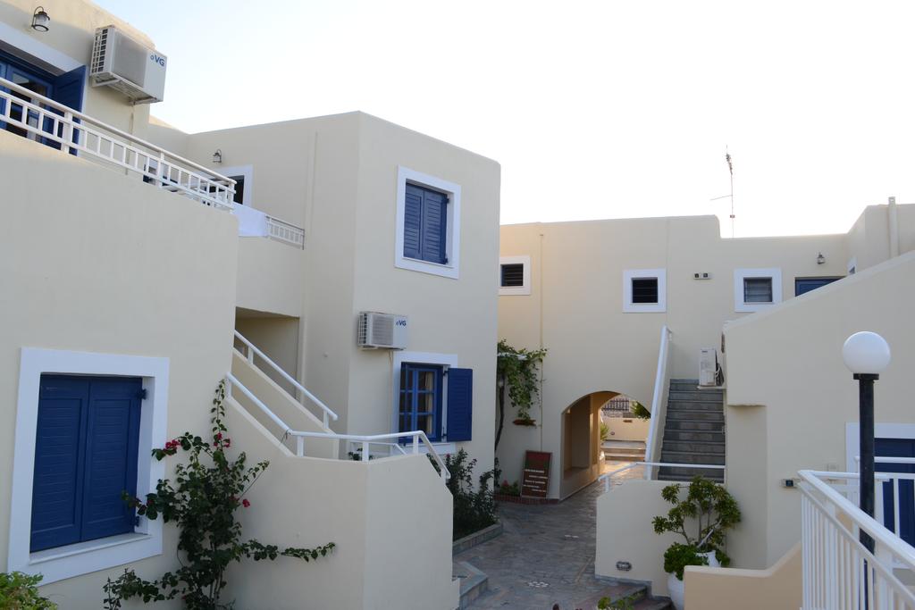 Amazones Village Suites 4*