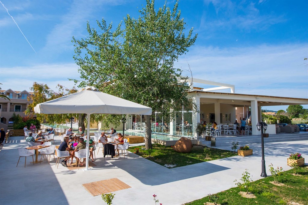 Amour Holiday Resort 4*