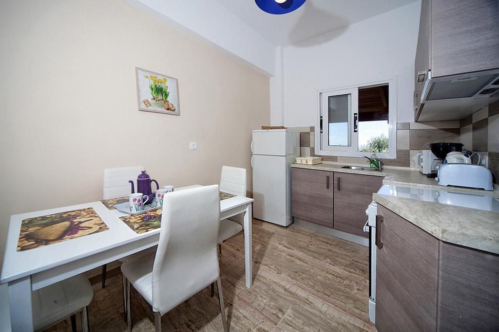 Joanna Sea View Apartments 3*