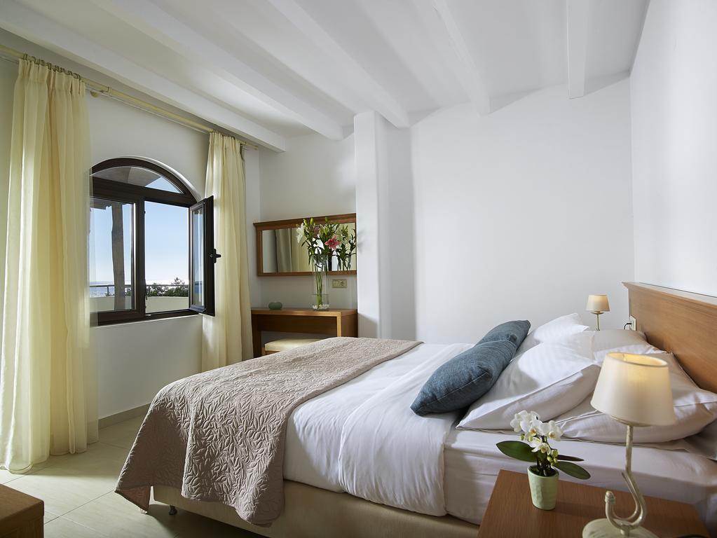 Coriva Beach Hotel & Bungalows 4*, фото 4