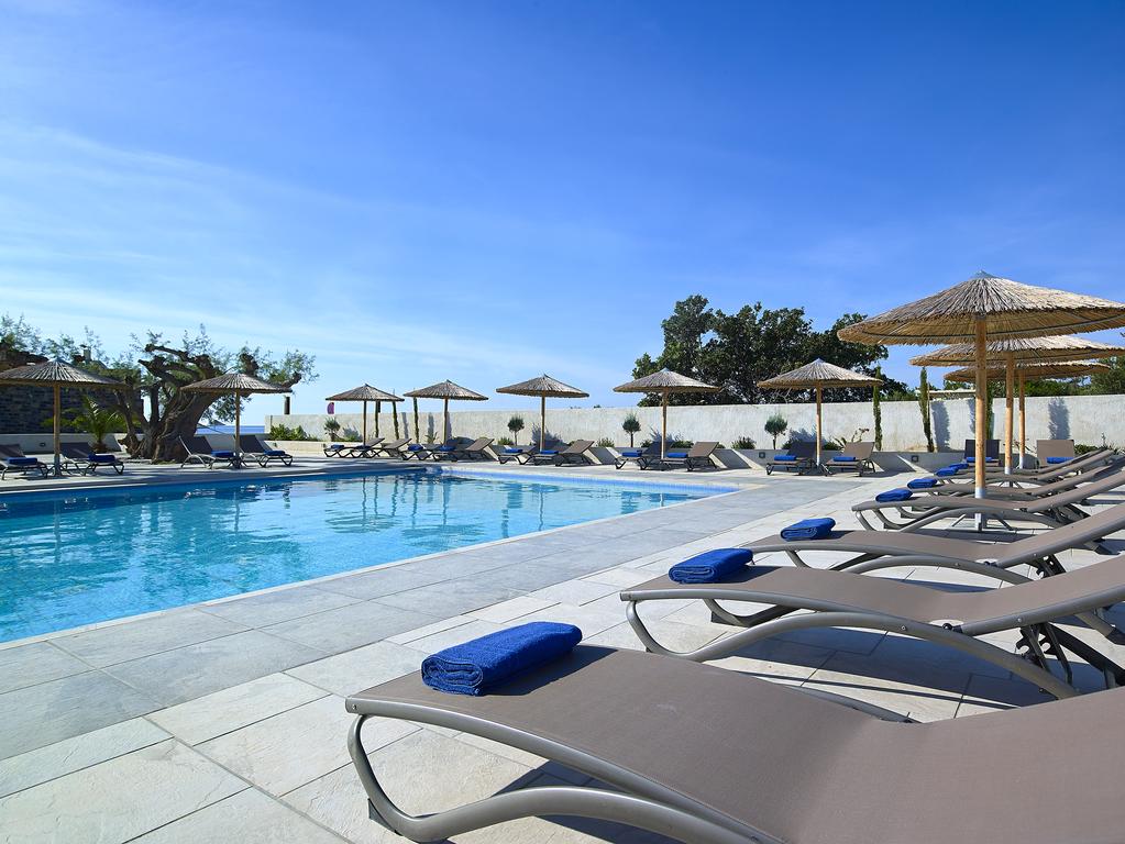 Coriva Beach Hotel & Bungalows 4*