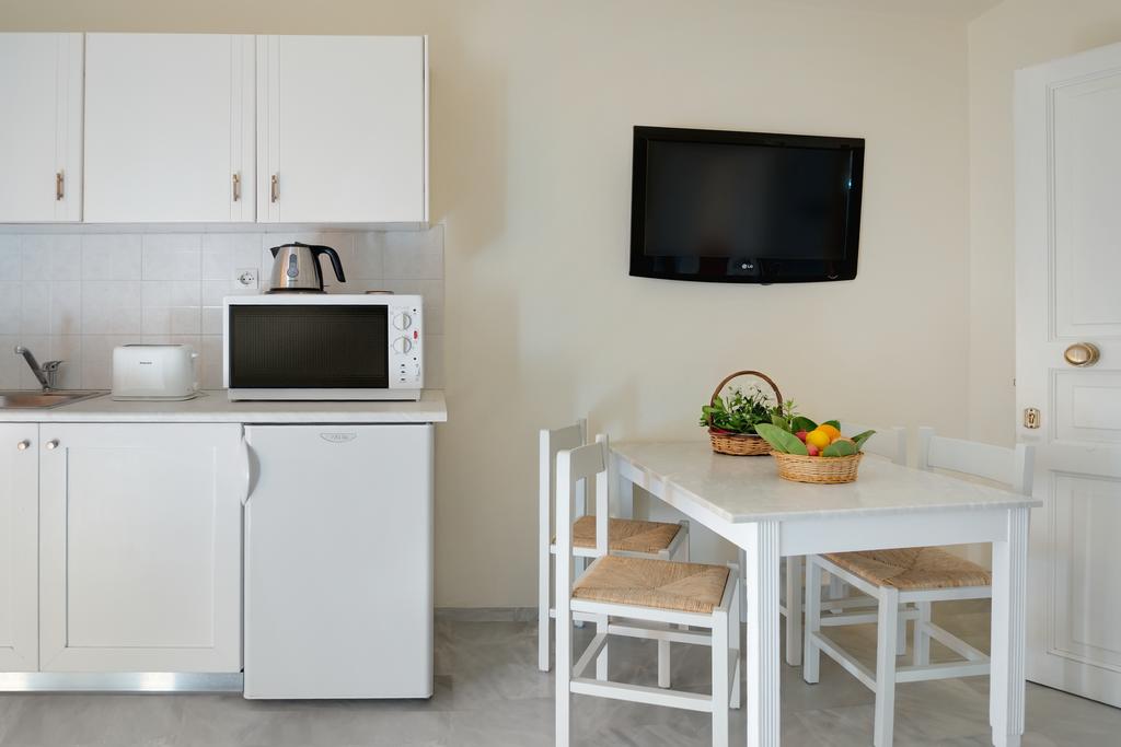 Mare Hotel-Apartments 3*