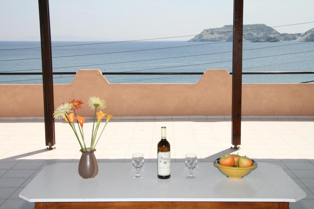 Thania Seaside Luxury Smotel Apartments 3*