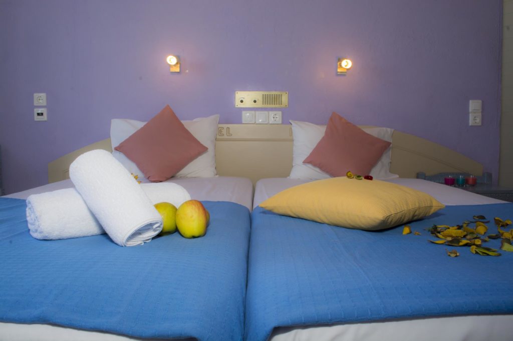 Nikos Hotel 2*