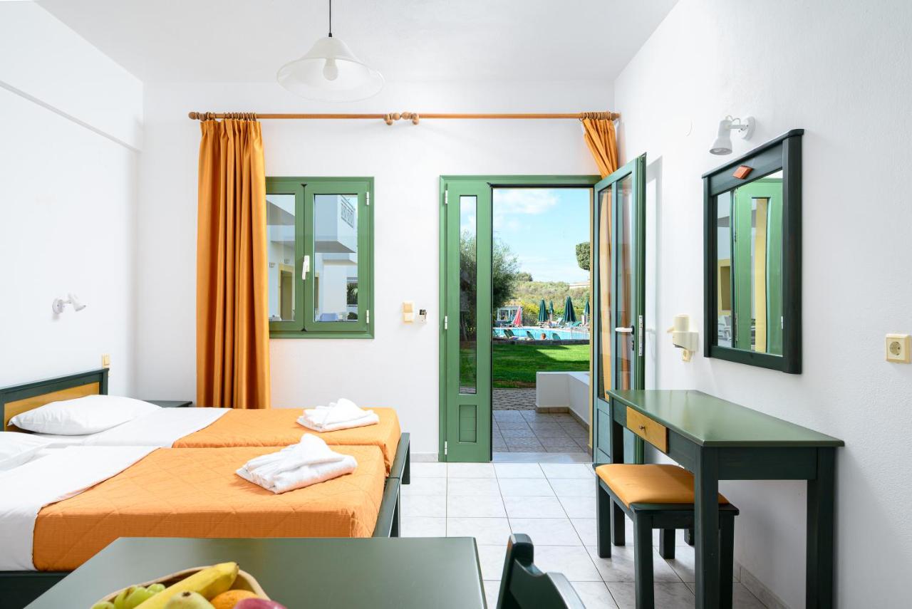 Nikolas Villas 3*