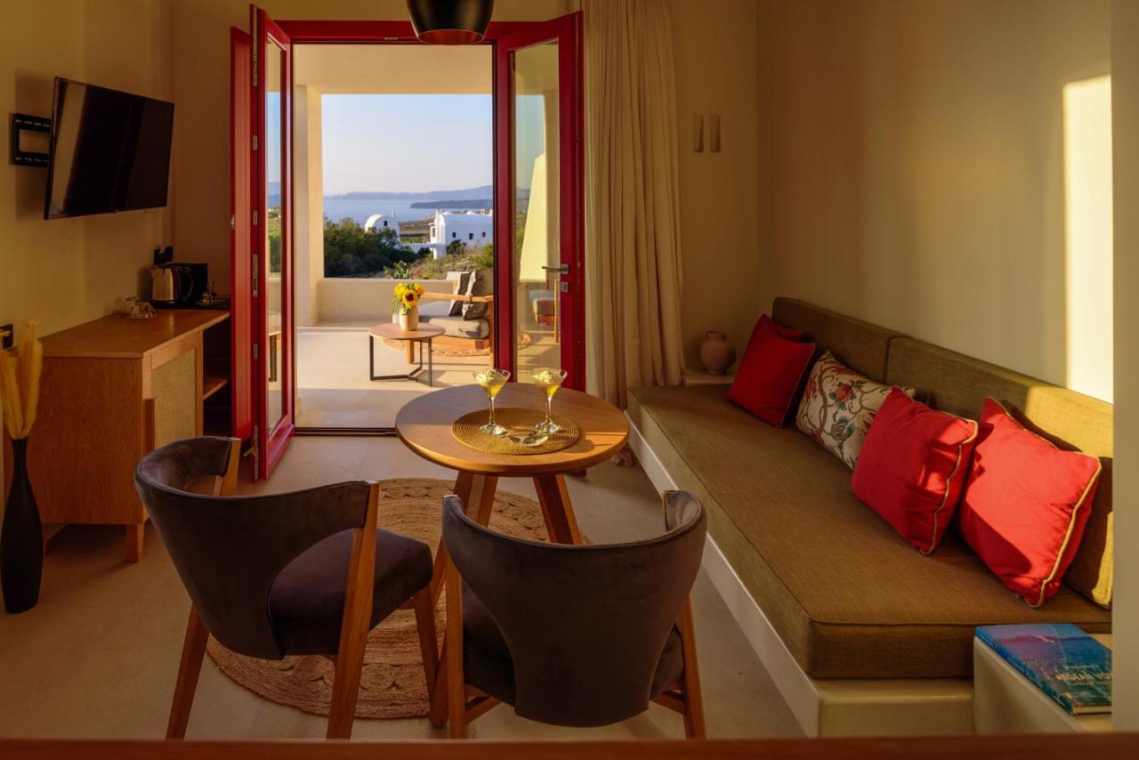 Potnia Theron Suites 5*