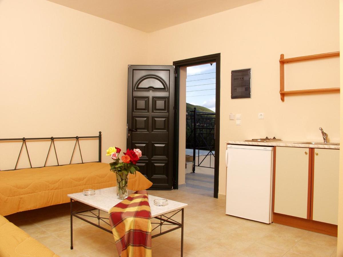 Marillia Village Apartments Santorini 4*, фото 14