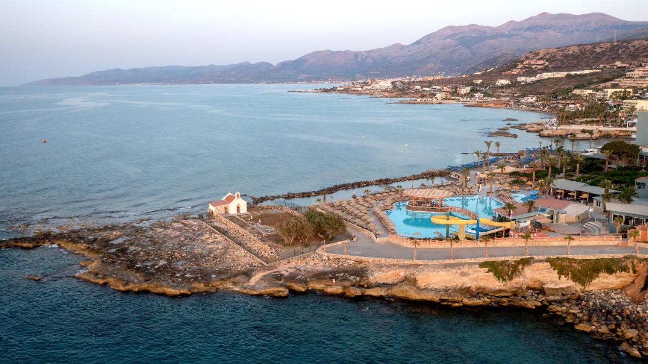 Eri Village & Waterpark 4*