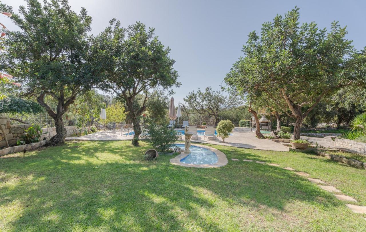 Aracelia Villas with private pools, фото 12