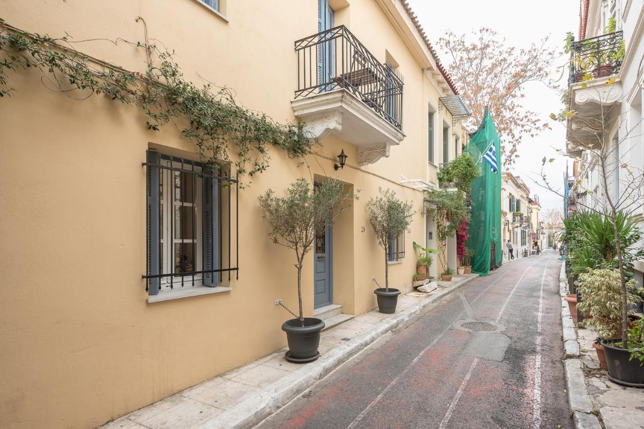Athenian niche in Plaka, фото 2