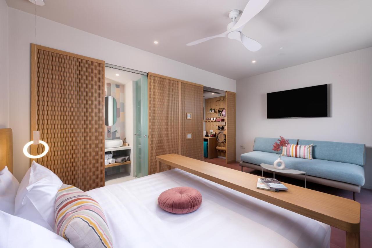 Athens Tower 4*
