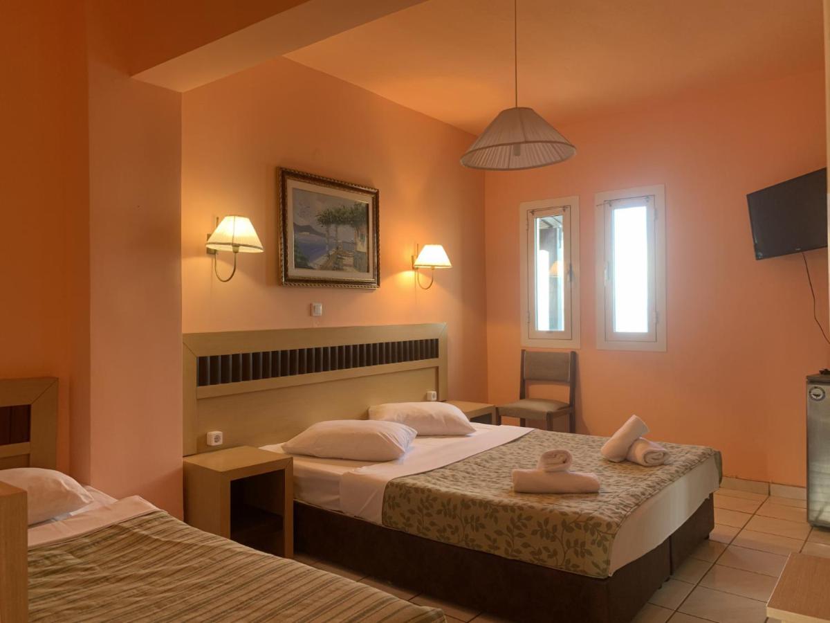 Core Hotel Polychrono 2*