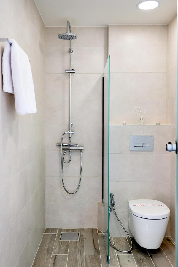 Madison Hotel & Suites - Adults Only 2*, фото 4