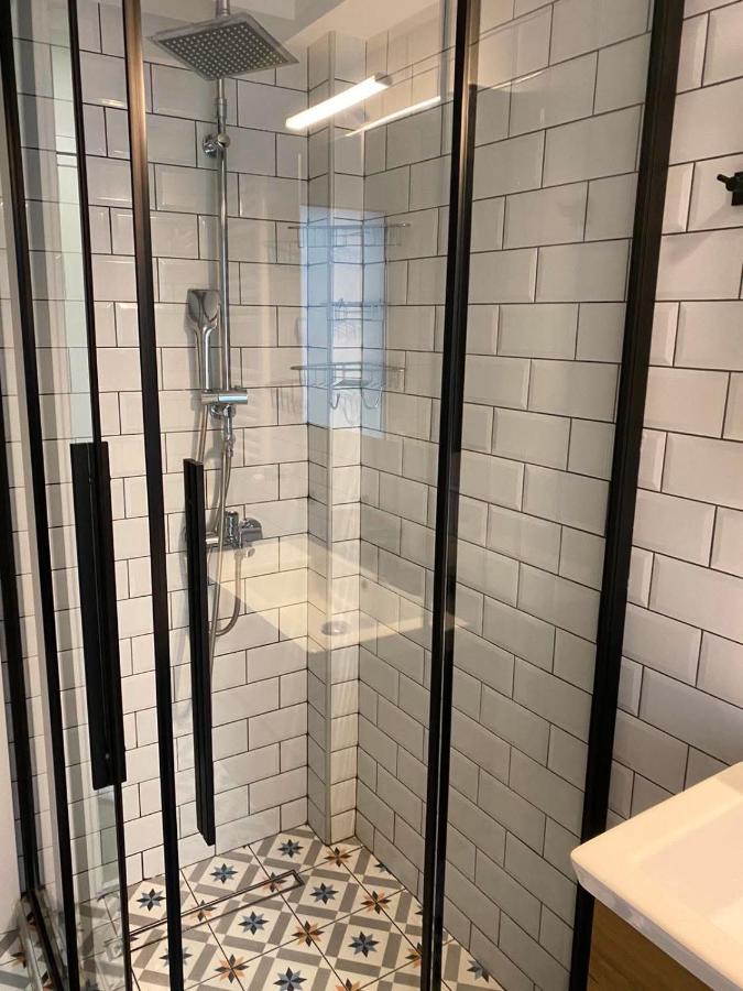 Stylish and Modern 2BR Urban Getaway 3*, фото 2