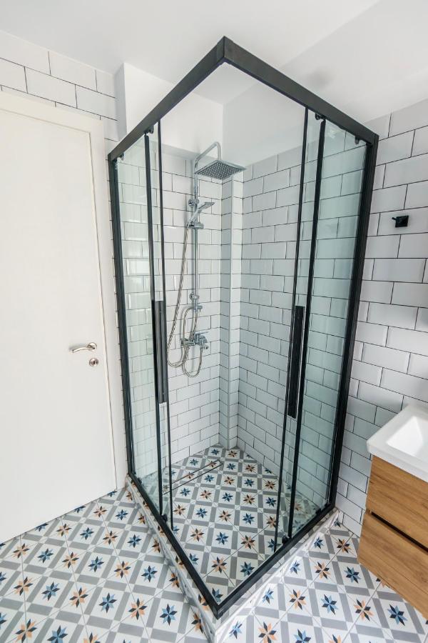 Stylish and Modern 2BR Urban Getaway 3*, фото 13
