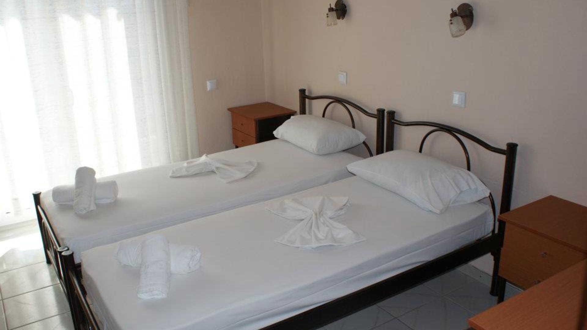 America Hotel Prinos 1*