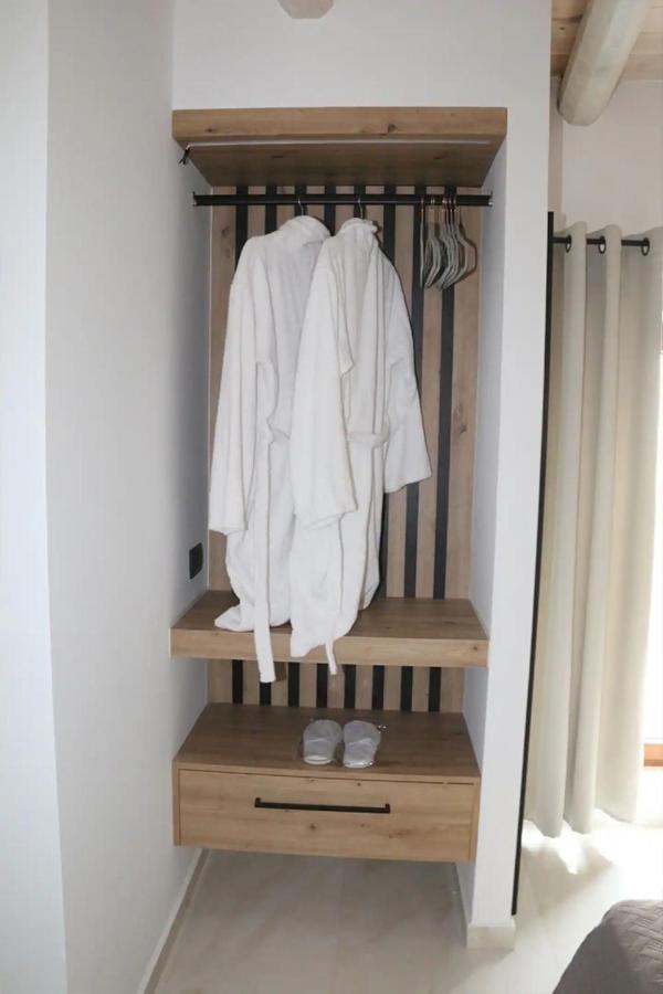 ELVIRA LUXURY APT 3*, фото 11