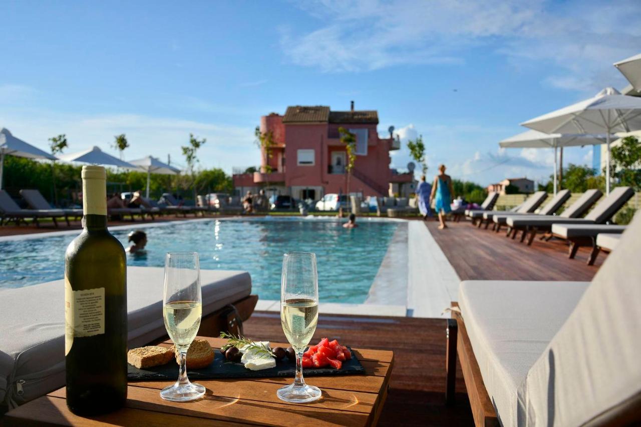 V Luxury Suites 4*, фото 6