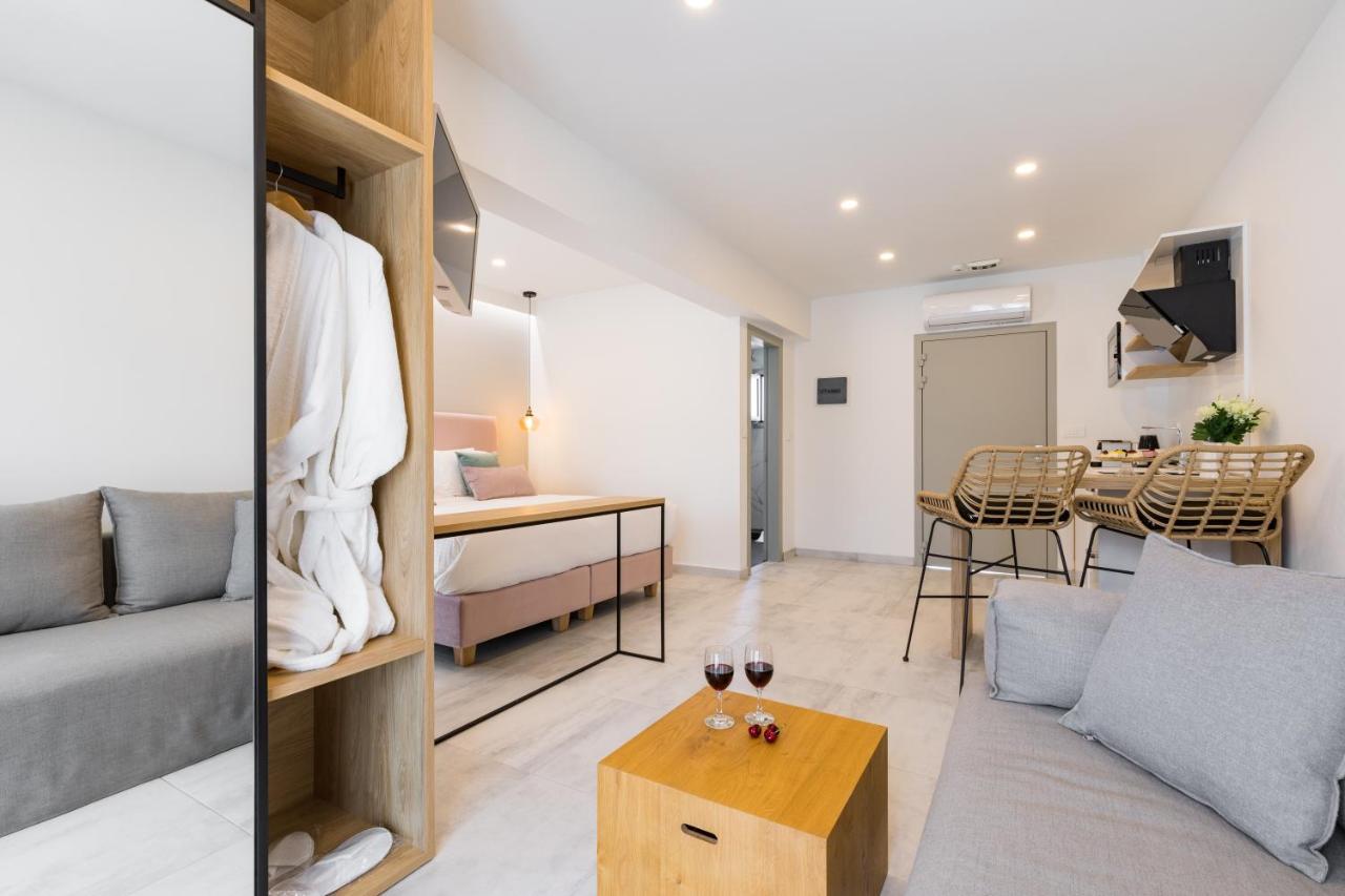V Luxury Suites 4*, фото 13