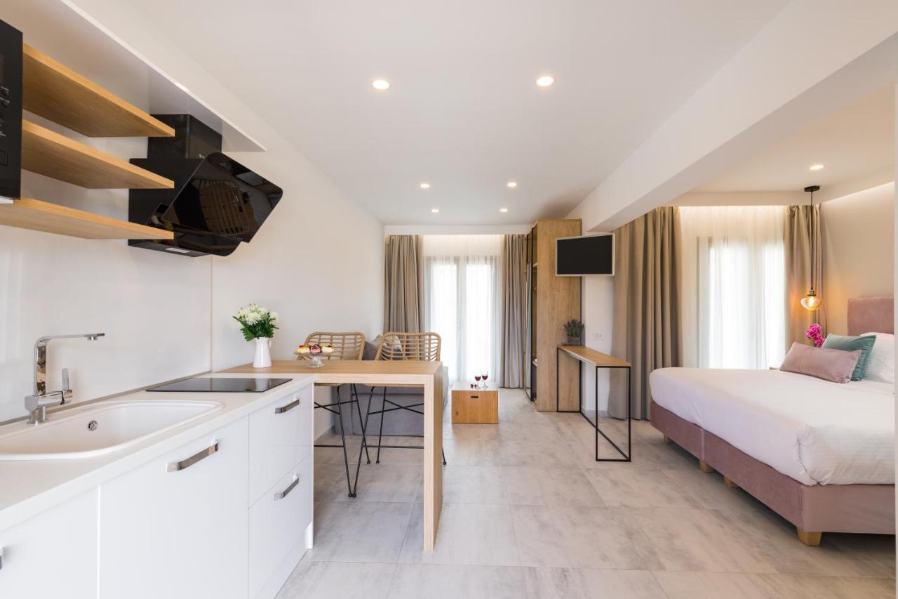 V Luxury Suites 4*, фото 15