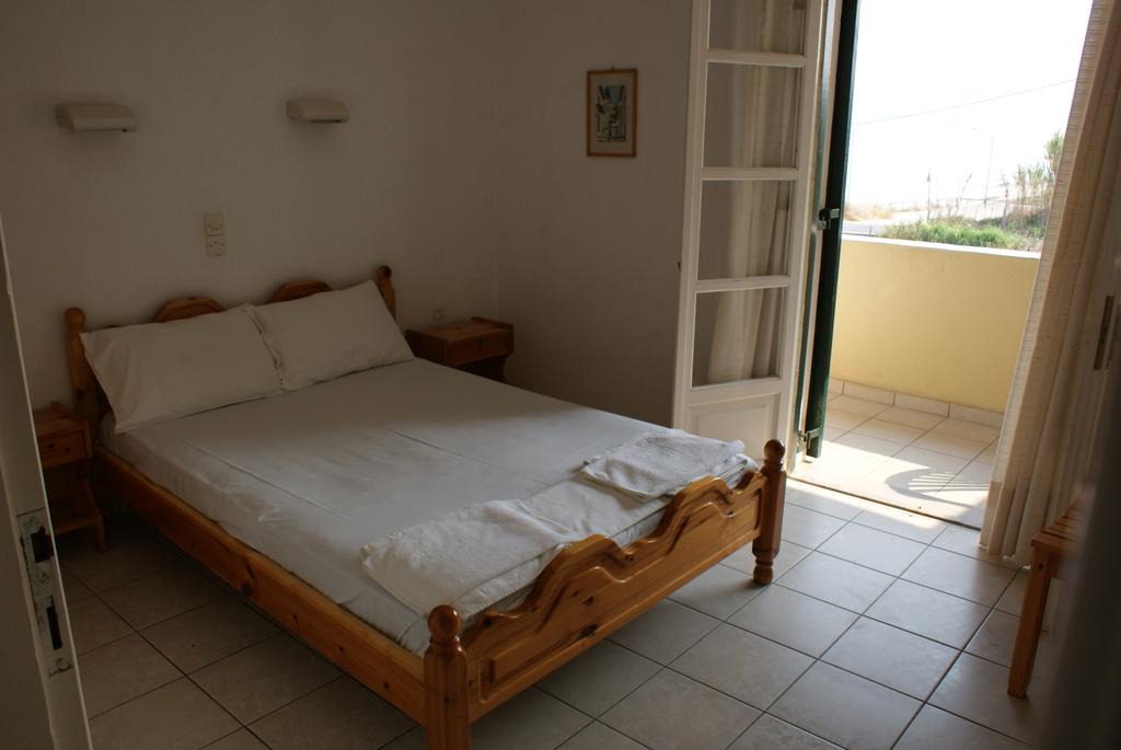 Beach Front Salvanos 2*