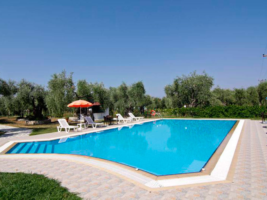 Nefeli Hotel 2*