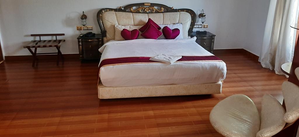 White Pearl Suites 3*, фото 8