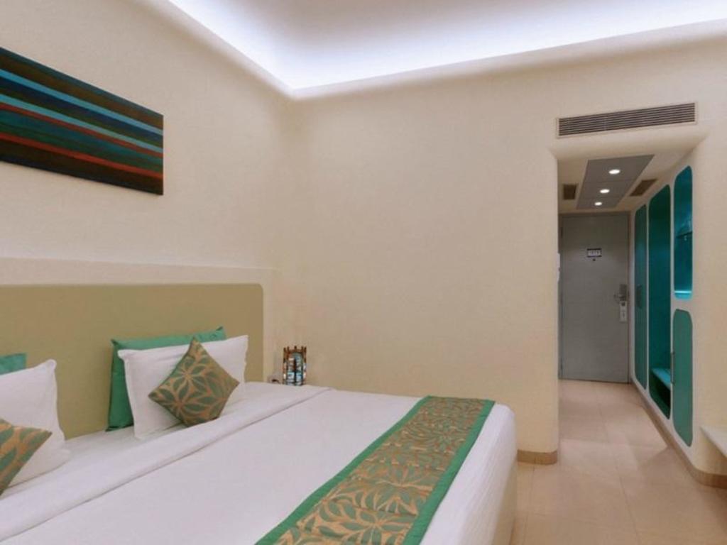 The Golden Crown Colva 3*