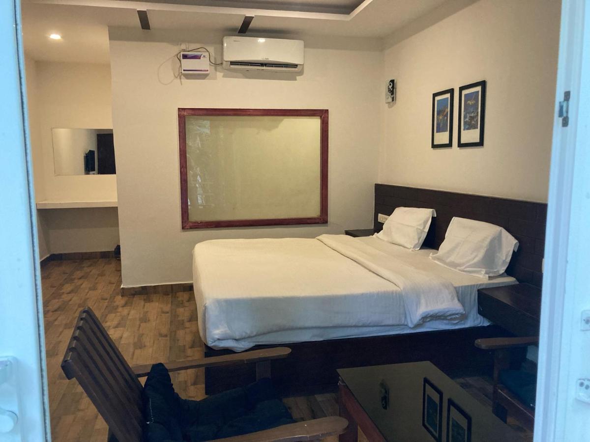A Canoa Beach Resort Calangute 2*, фото 4