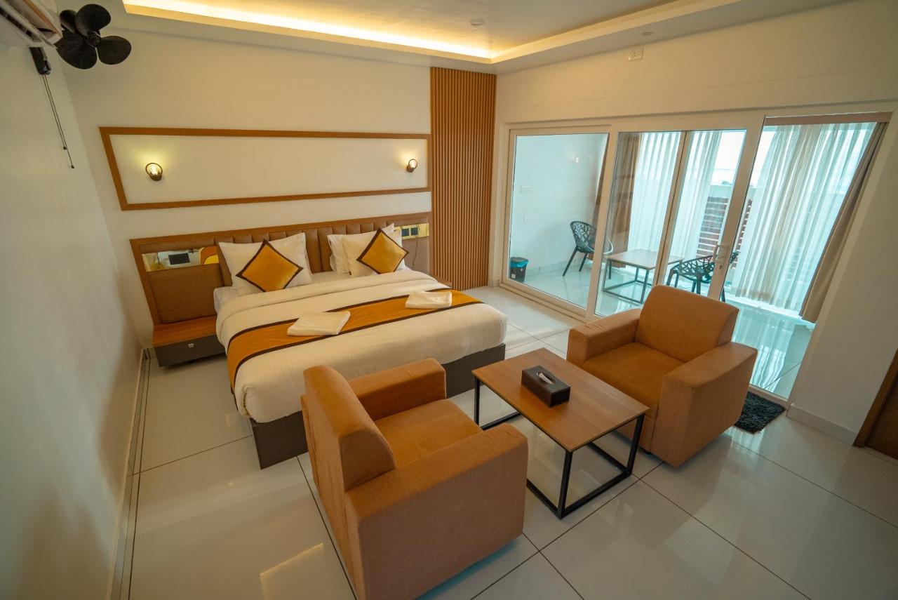 Arabian Sea Beach Resort 3*