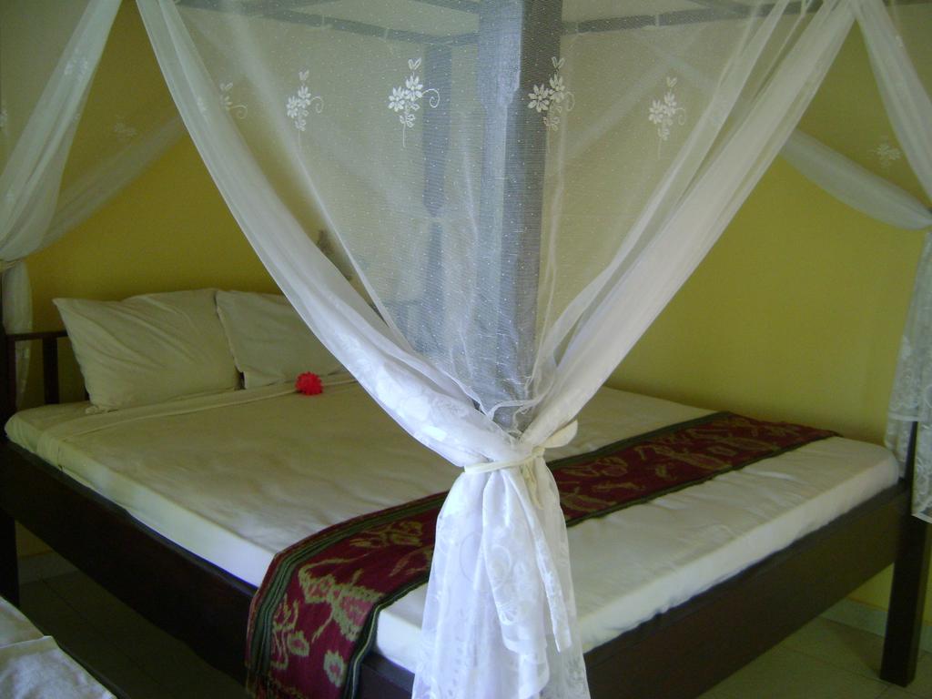 Sinar Bali Bungalow 2*