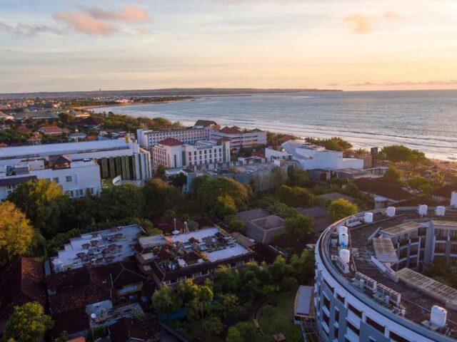 Fourteen Roses Beach Hotel