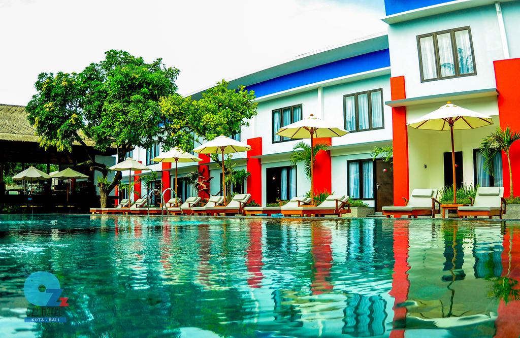 Ozz Hotel Kuta Bali 3*