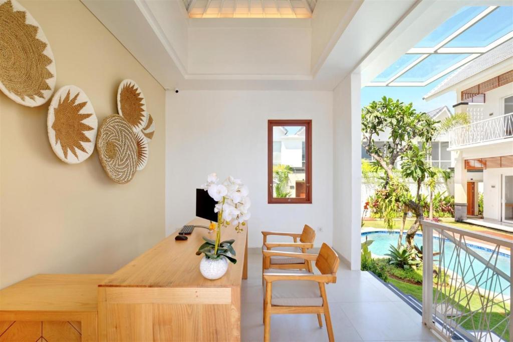 Aeera Villa Canggu 4*