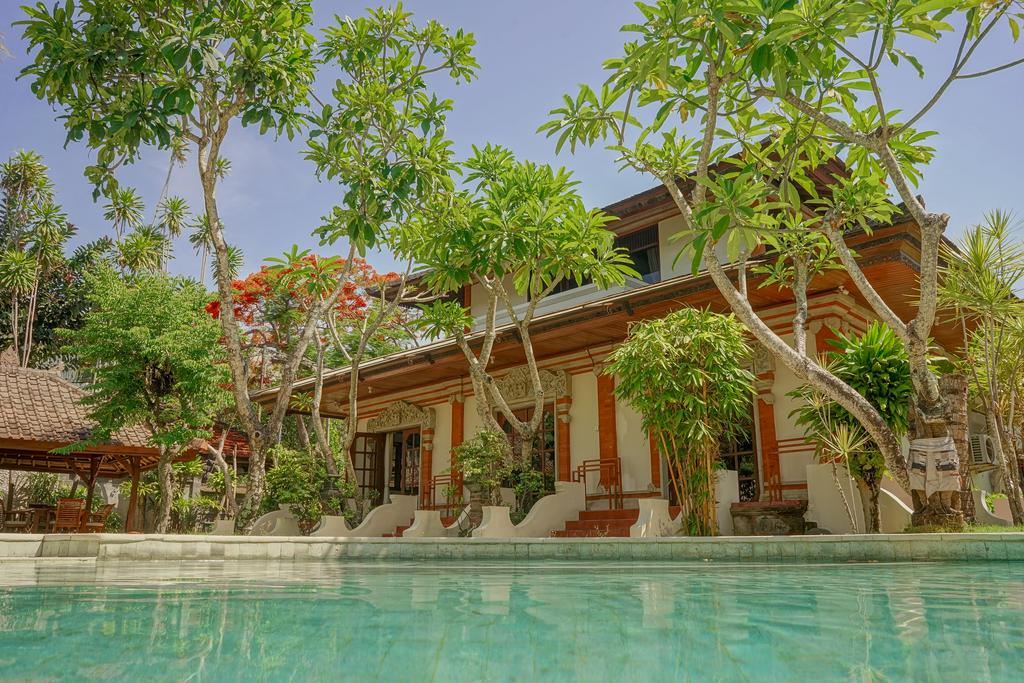 Baliana Villa Legian 4*